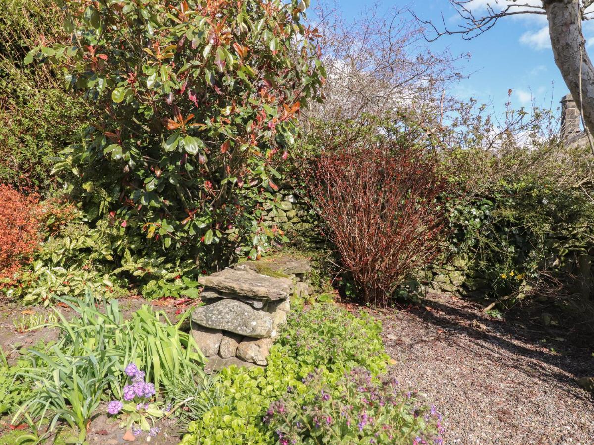 Beehive Cottage Bentham Exterior photo